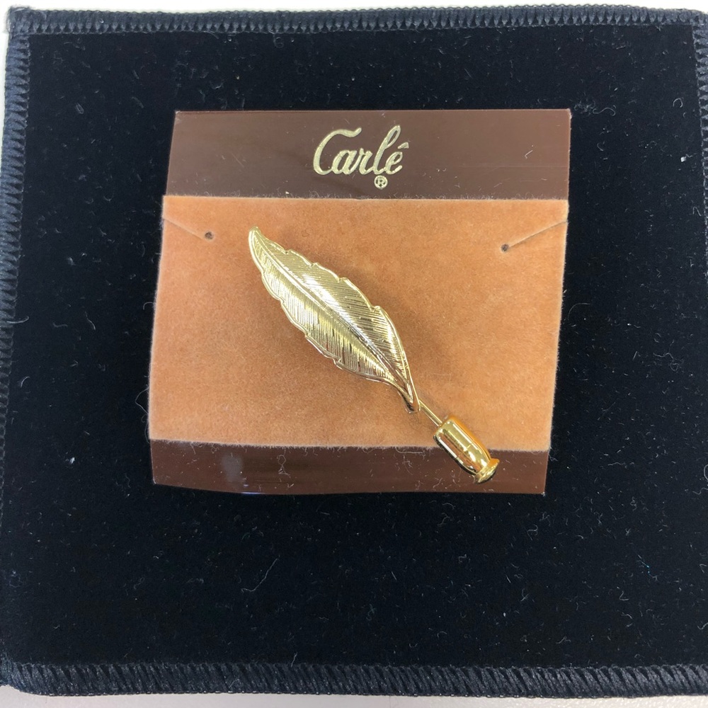 Vintage feather pin.